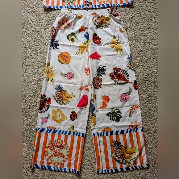 NWOT XL Women's 2 Piece Pajama Lounge Set, Tropical Paradise Pattern - Picture 2 of 14